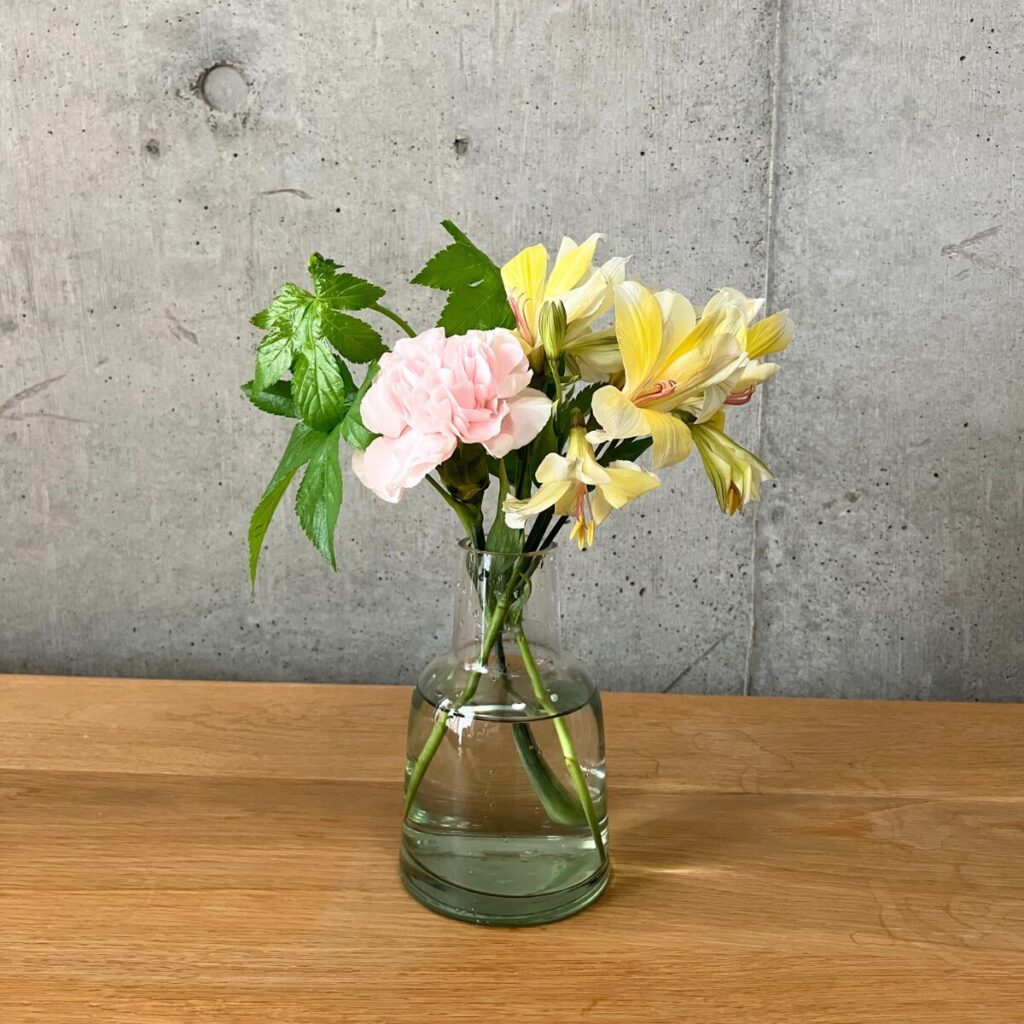 花サブスクの＋hana（タスハナ）から実際に届いたお花。プランは+ act for flowers