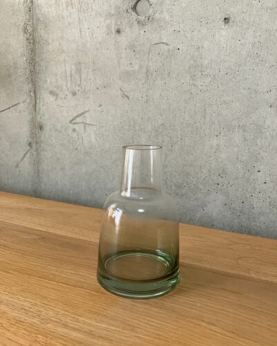 POSH LIVING ガラスボトル グリーンの写真