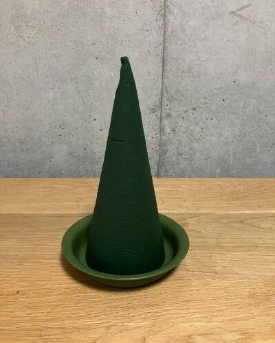 吸水スポンジを受け皿にセット