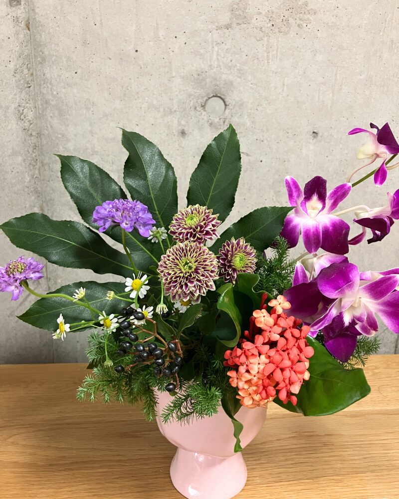 日本総合園芸の「アレンジメント花材コース」で出来た作品のアップ写真