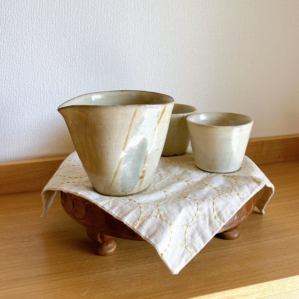 a Katakuchi (a traditional Japanese ceramic pitcher)